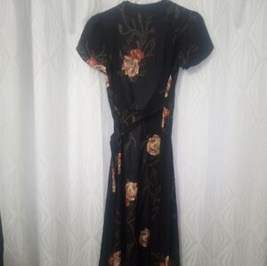 JOSEPH MAGNIN 70'S BLACK FLORAL MAXI WRAP DRESS. Size S